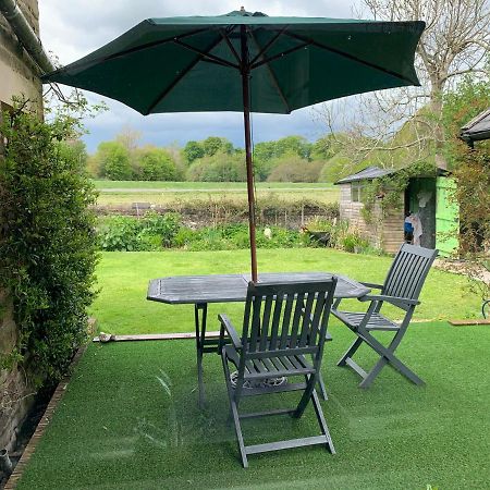 Spacious With Spectacular Views And Private Garden Vila Buxton  Exterior foto