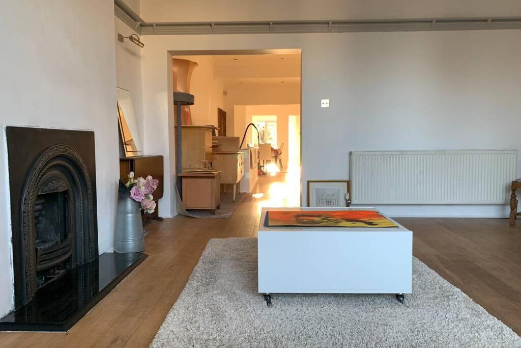 Spacious With Spectacular Views And Private Garden Vila Buxton  Exterior foto